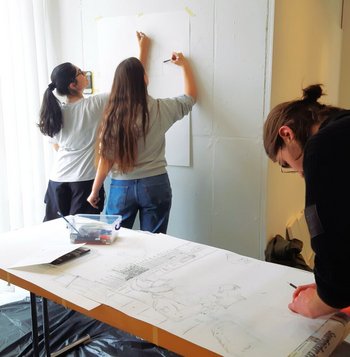 Museums AG bei der Gestaltung des Bühnenbildes